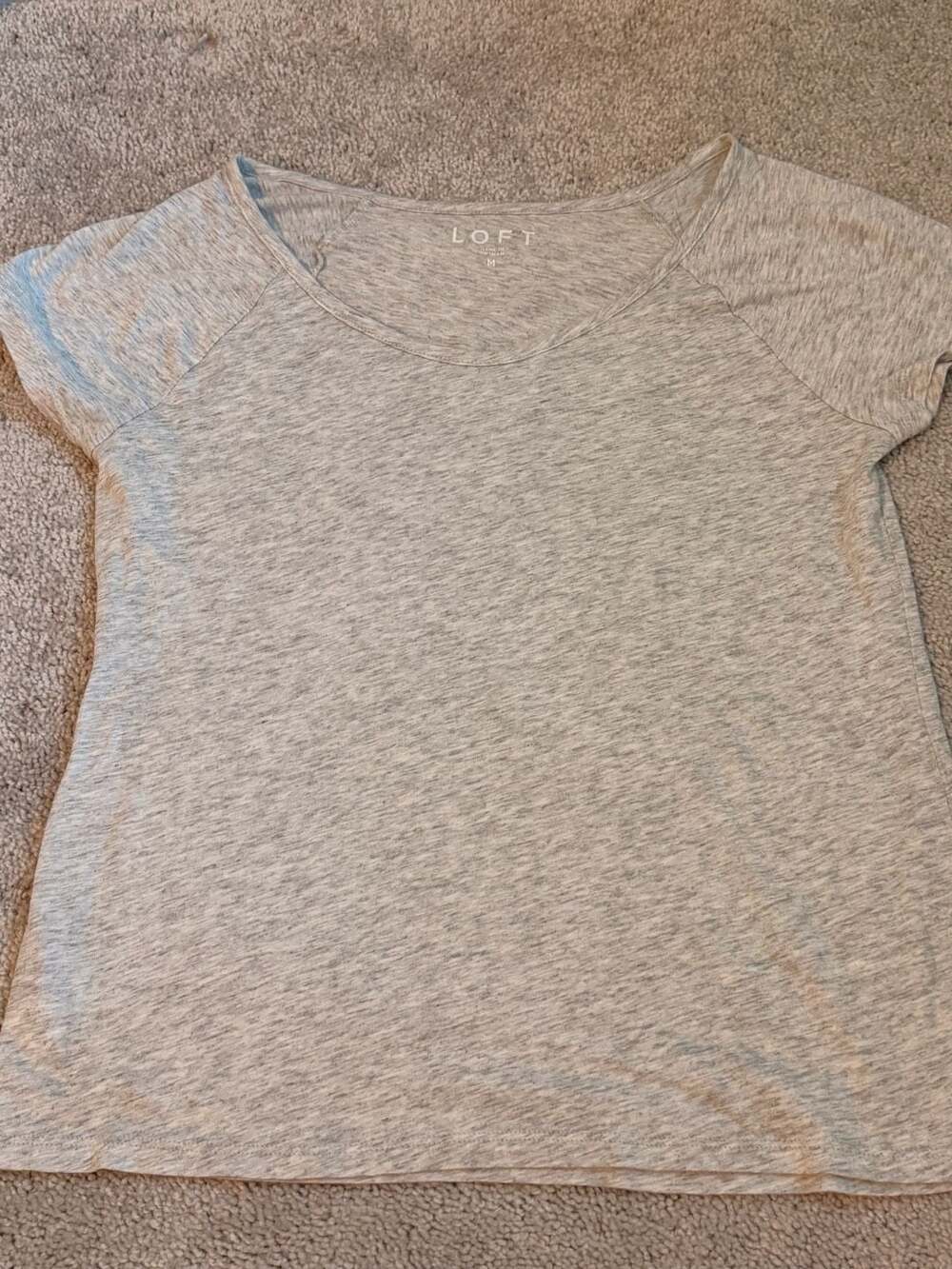 LOFT T-Shirt Size M Gray Heathered Short Sleeve Tee Scoop Neck